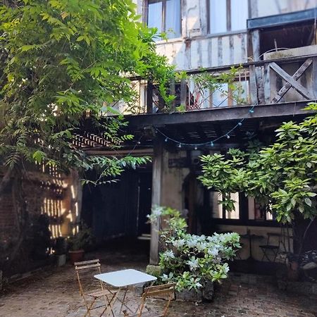Studio Apartment Rouen Bagian luar foto